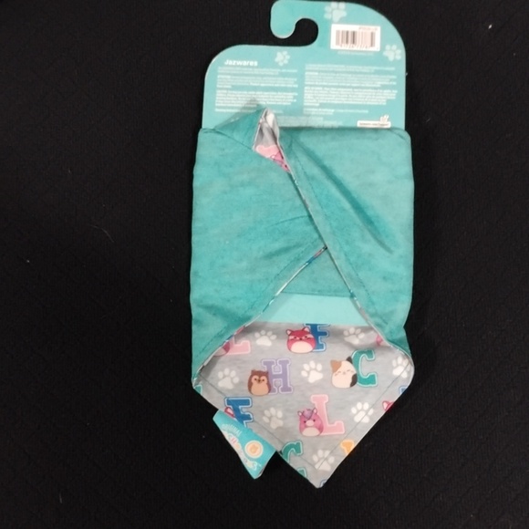 Squishmallows “Squad Goals” Dog Bandana  Cam Fifi Winston Lola Omar NWT - Picture 3 of 5